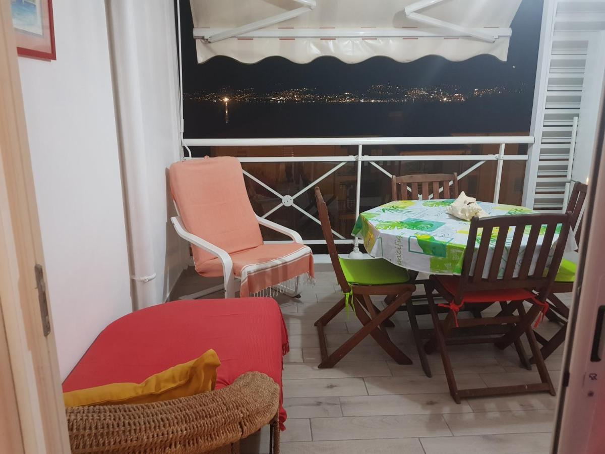 Studio Kasanaco Avec Vue La Baie De Fort De France Ле Троа-Илет Екстериор снимка