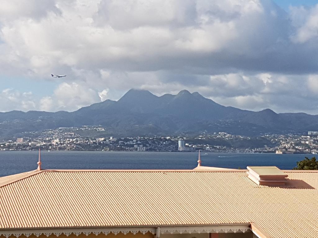 Studio Kasanaco Avec Vue La Baie De Fort De France Ле Троа-Илет Екстериор снимка